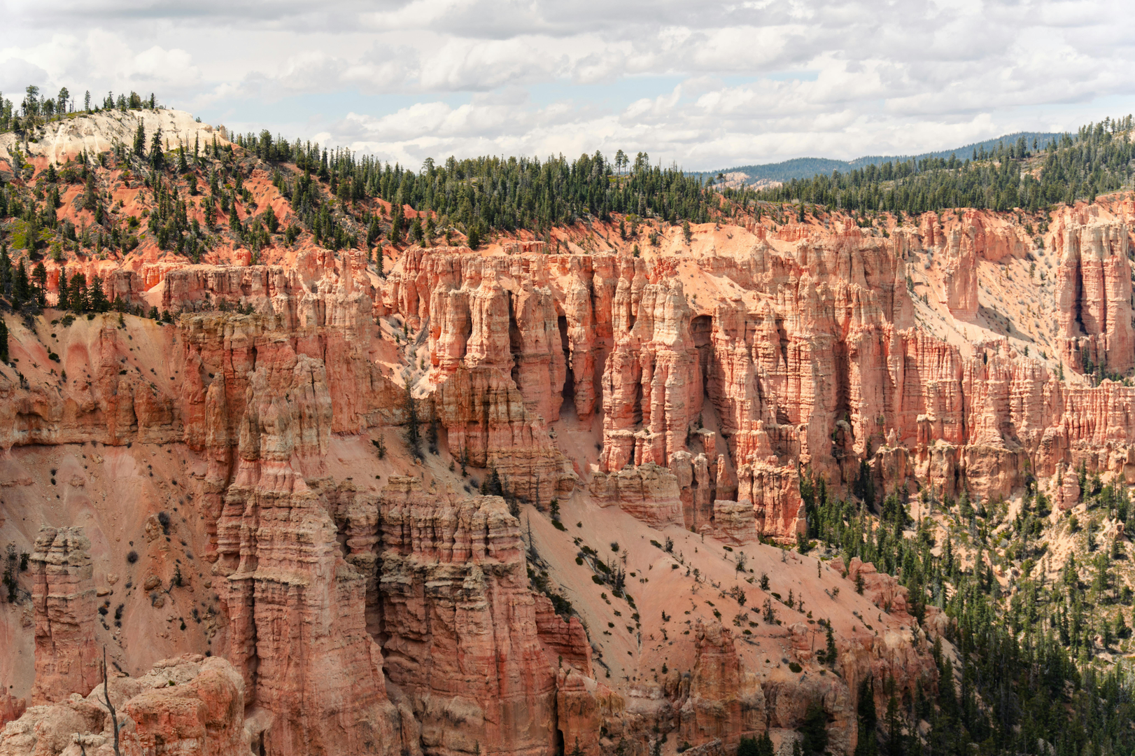 Bryce Canyon – Naturens Farverige Amfiteater