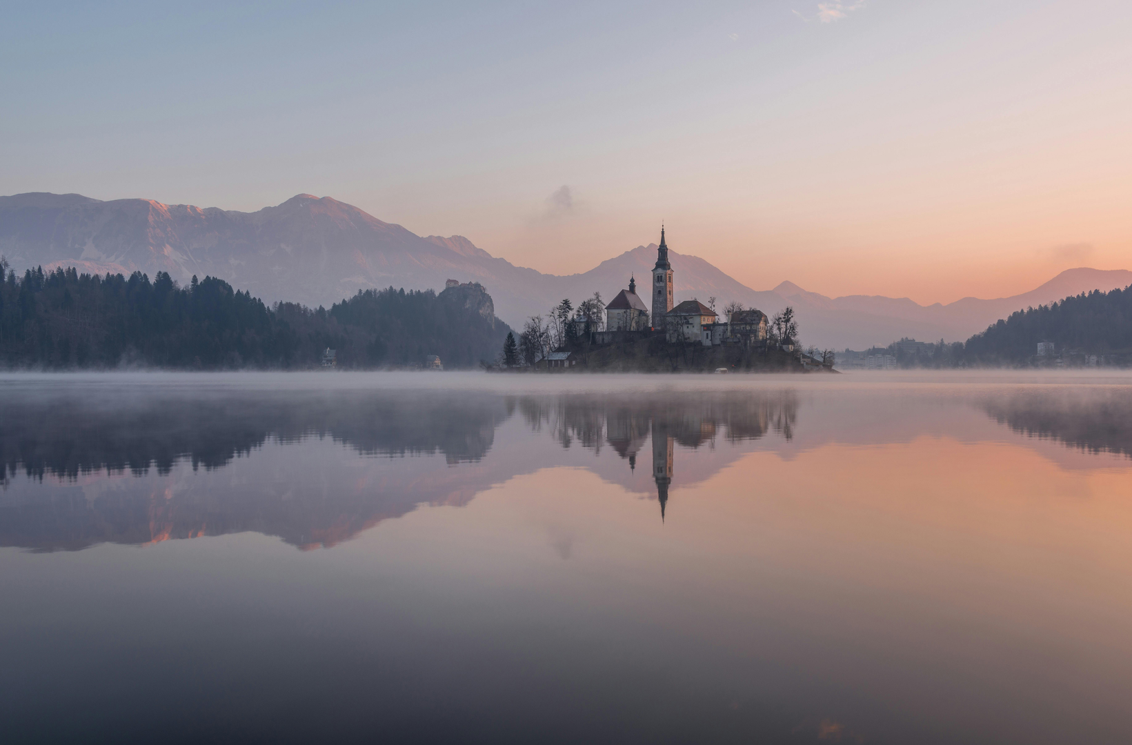 Eventyrlige Lake Bled i Sloveniens Alper