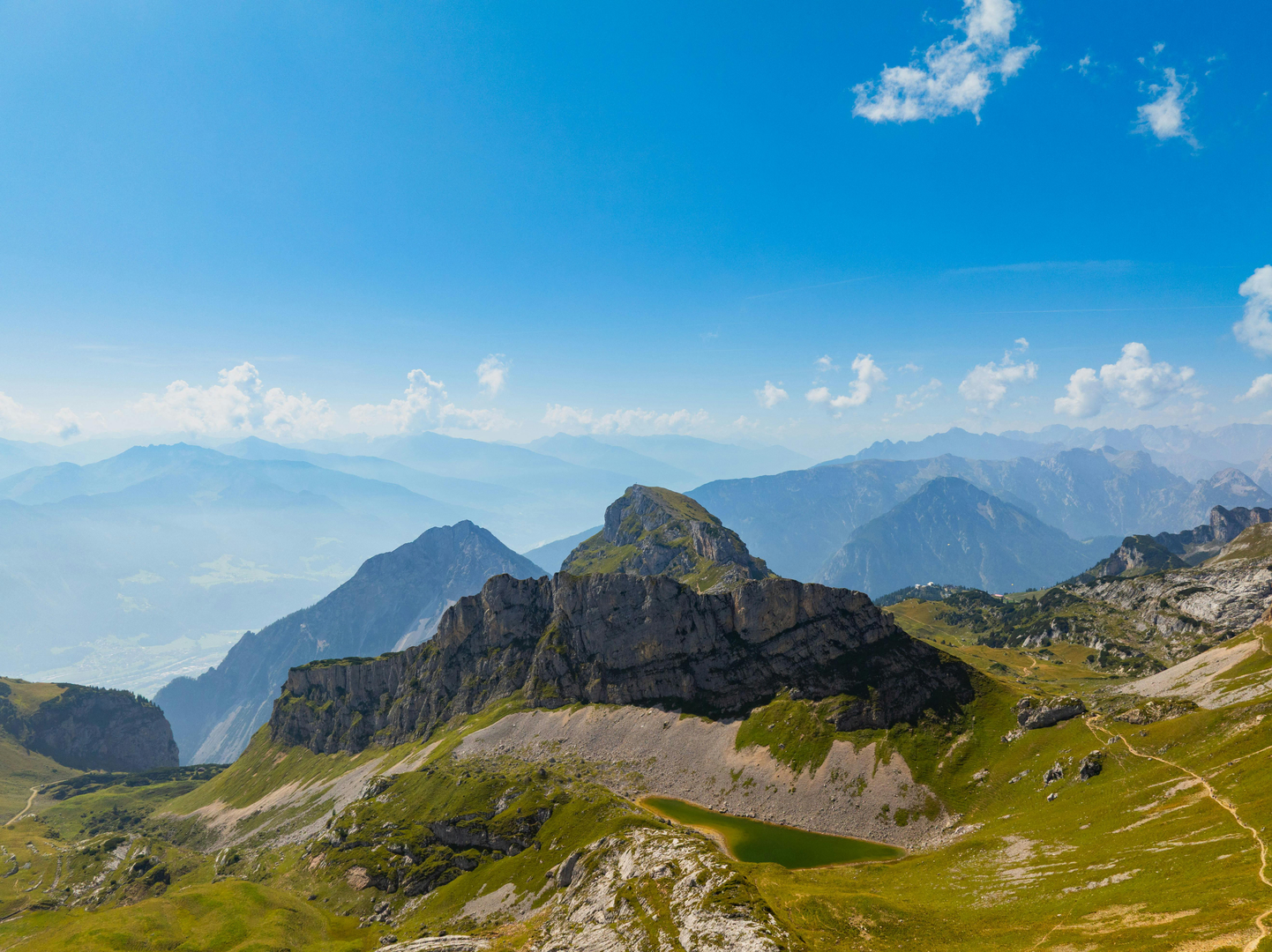 Alpeidyl scene 2