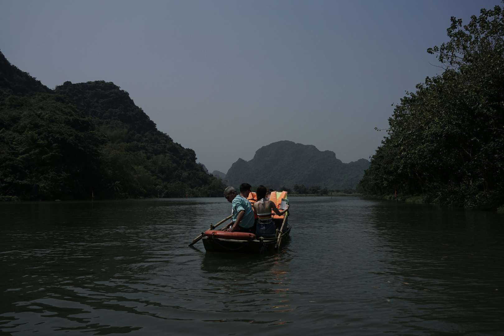 Ninh Binh – Vietnams Eventyrlige Landskab